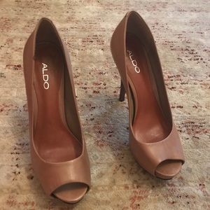 Aldo tan peep-toe stiletto